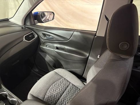 Used 2022 Chevrolet Equinox LT image 27