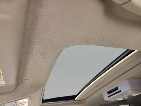 Used 2013 Toyota Highlander Limited image 19