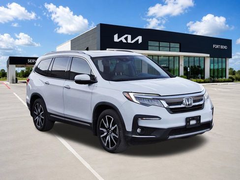 Used 2020 Honda Pilot Touring image 3