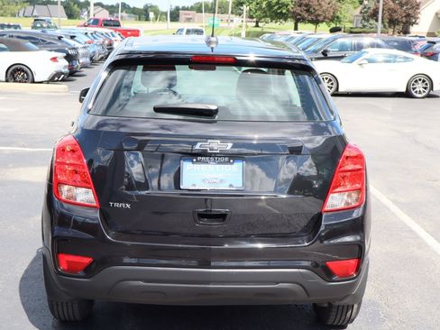 Used 2020 Chevrolet Trax LS w/ LPO, Protection Package FWD image 5