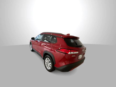 Used 2023 Toyota Corolla Cross LE AWD/4WD image 6