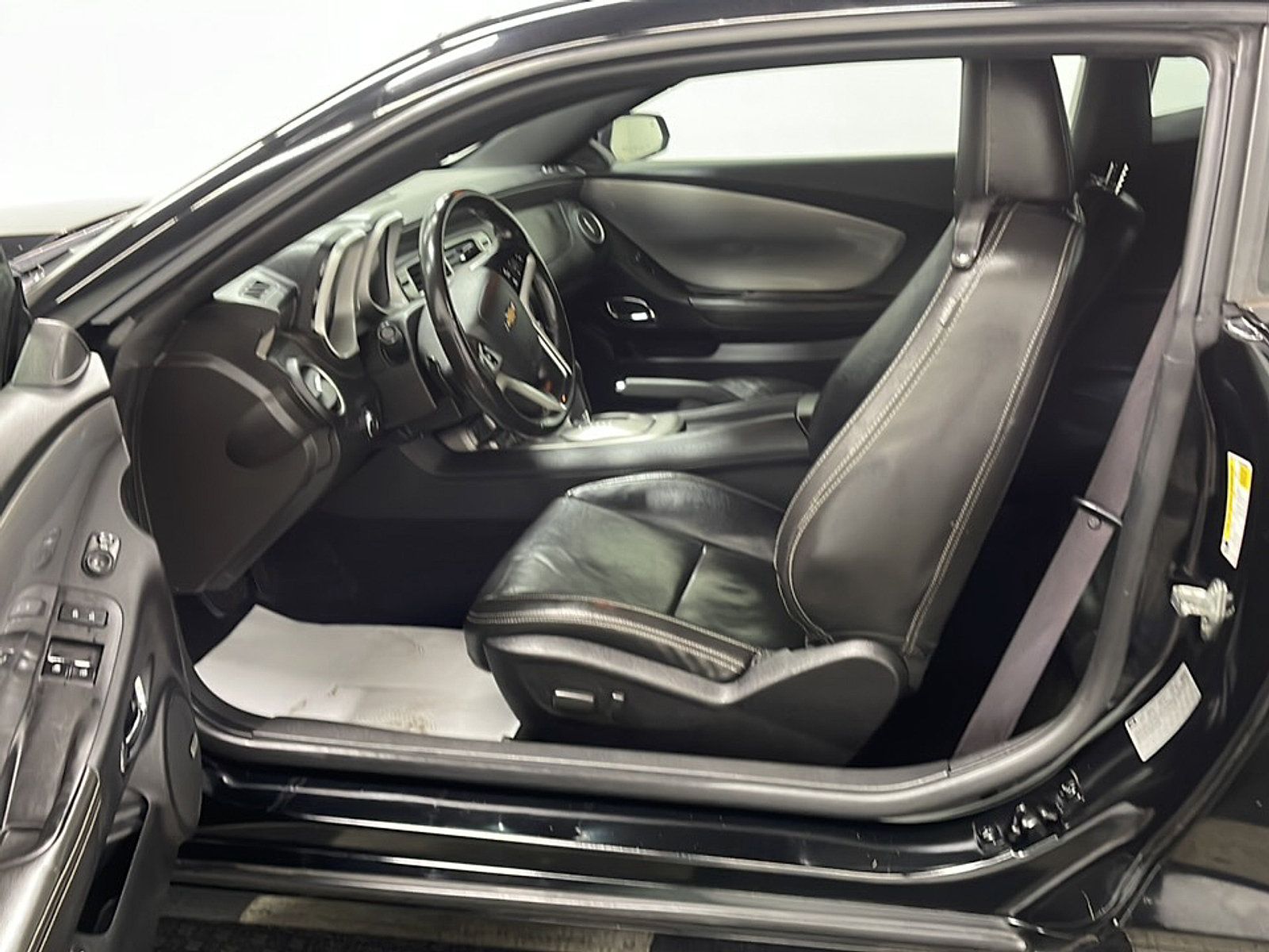 Used 2014 Chevrolet Camaro LT w/ RS Package RWD image 2