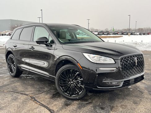 Used 2023 Lincoln Corsair Reserve w/ Equipment Group 202A image 5