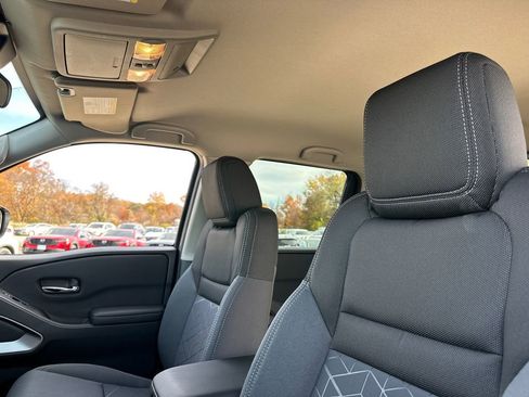 New 2026 Nissan Frontier SV w/ Tow Package AWD/4WD image 18