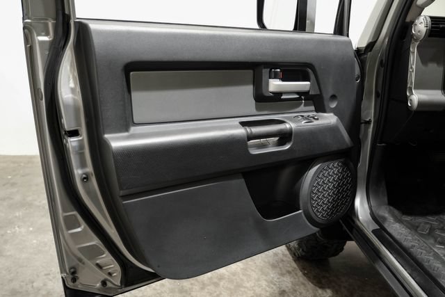Used 2010 Toyota FJ Cruiser 4WD image 36