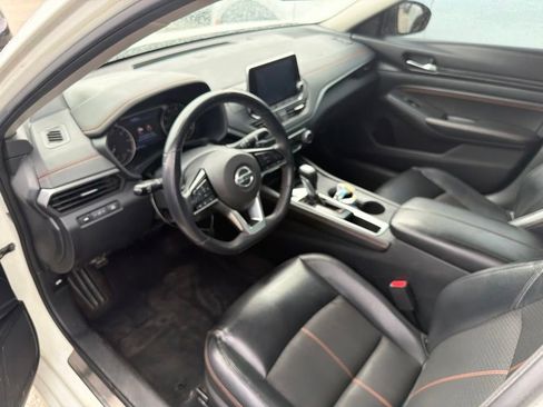 Used 2019 Nissan Altima 2.5 SR w/ SR Premium Package FWD image 6