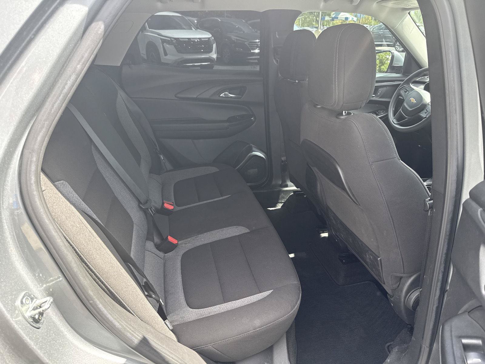 Used 2023 Chevrolet TrailBlazer LT FWD image 17