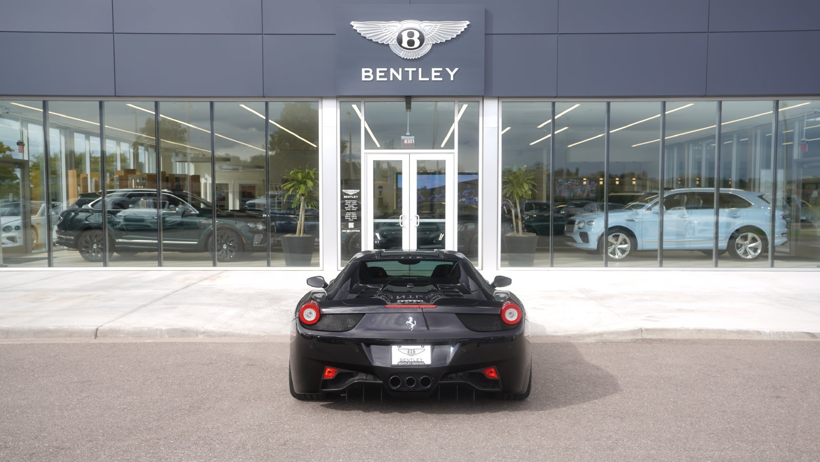 Used 2014 Ferrari 458 Spider RWD image 14