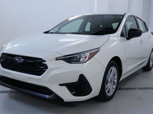 Used 2024 Subaru Impreza 2.0i AWD/4WD image 3