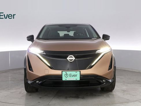 Used 2024 Nissan Ariya AWD image 3