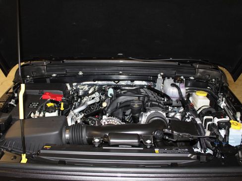 New 2025 Jeep Wrangler Sport S image 30