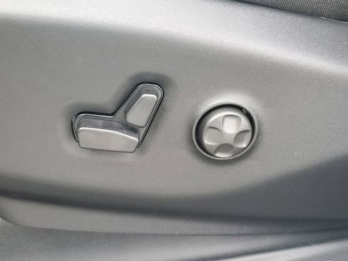 New 2026 Chrysler Pacifica Select image 21