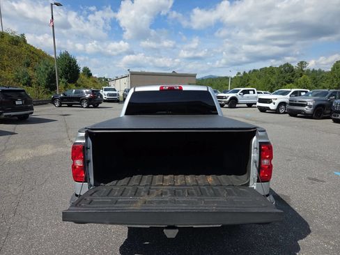 Used 2018 Chevrolet Silverado 1500 LT w/ All Star Edition AWD/4WD image 19