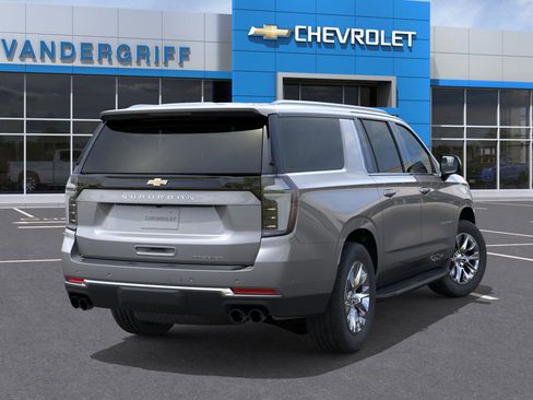 New 2026 Chevrolet Suburban Premier image 30