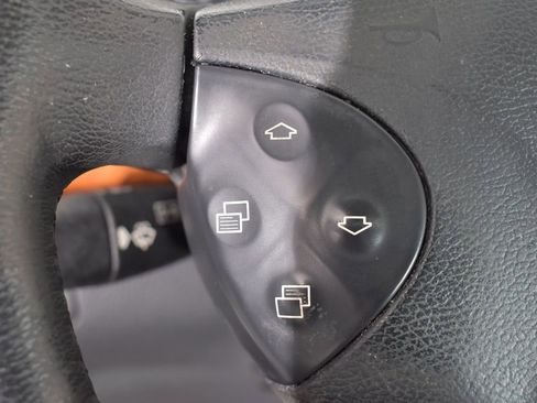 Used 2004 Mercedes-Benz E 500 Sedan image 16