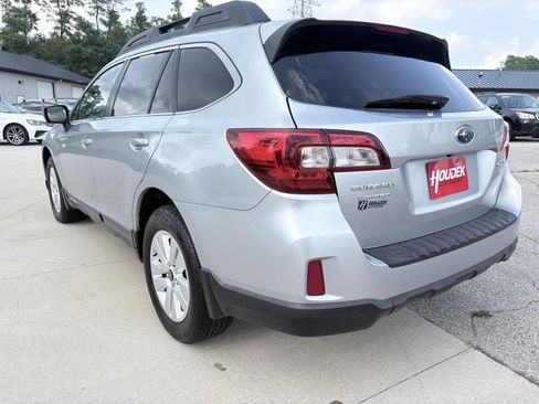 Used 2015 Subaru Outback 2.5i Premium AWD/4WD image 9