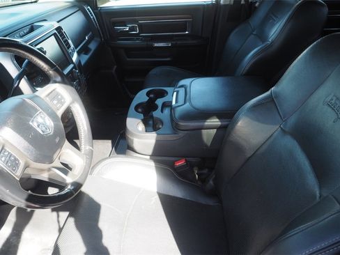 Used 2016 RAM 2500 Laramie image 10