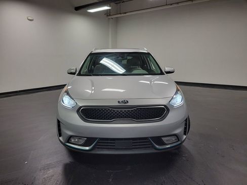 Used 2019 Kia Niro EX FWD image 2