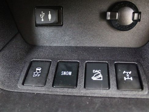 Used 2015 Toyota Highlander Limited Platinum image 39