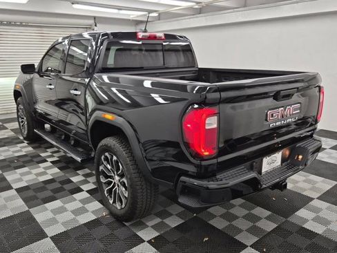 Used 2025 GMC Canyon Denali AWD/4WD image 6