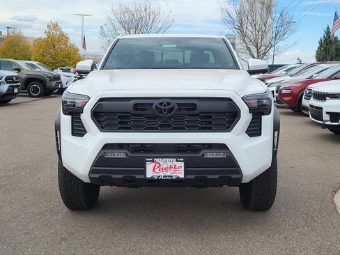 New 2025 Toyota Tacoma TRD Off-Road w/ TRD Off Road Premium Package image 5