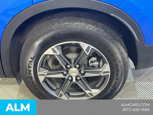 Used 2025 Chevrolet Blazer LT FWD image 23