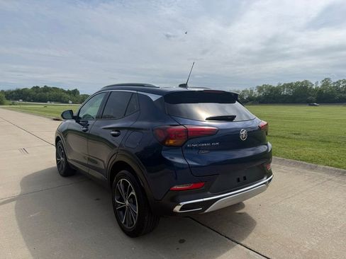 Used 2023 Buick Encore GX Essence FWD image 8