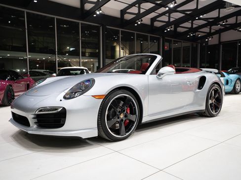 Used 2014 Porsche 911 4 Cabriolet image 37