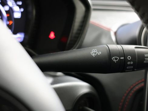 Used 2015 Alfa Romeo 4C Base w/ Leather Interior Group image 16