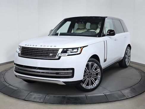 Used 2025 Land Rover Range Rover SE AWD/4WD image 1