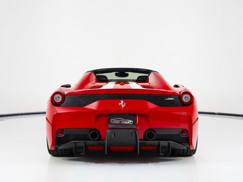 Used 2015 Ferrari 458 Speciale A image 6