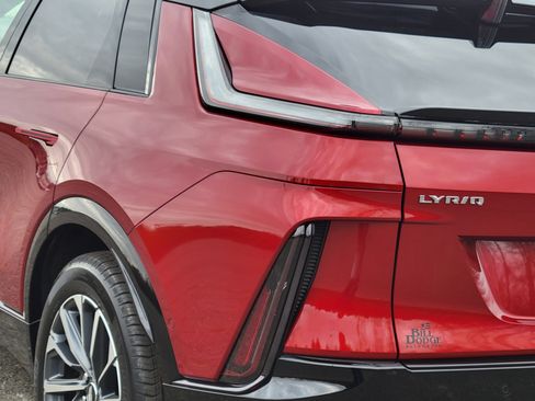 New 2026 Cadillac Lyriq Sport image 11