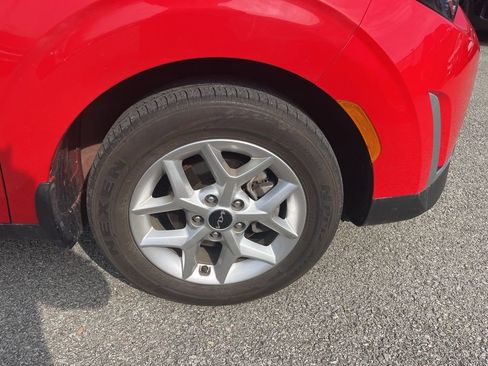 Certified 2023 Kia Soul LX w/ LX Technology Package image 9