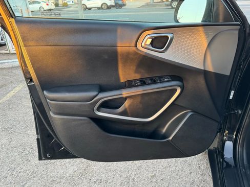 Used 2020 Kia Soul S image 15