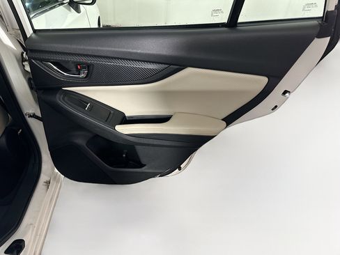 Used 2017 Subaru Impreza 2.0i Limited image 29