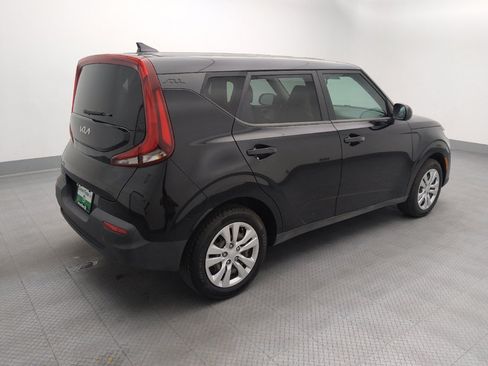 Used 2022 Kia Soul LX FWD image 10