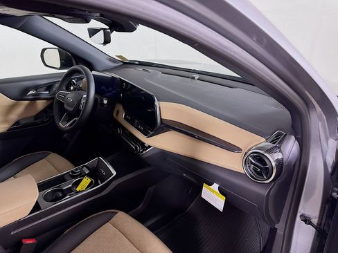 New 2027 Chevrolet Equinox ACTIV w/ Safety and Technology Package AWD/4WD image 25