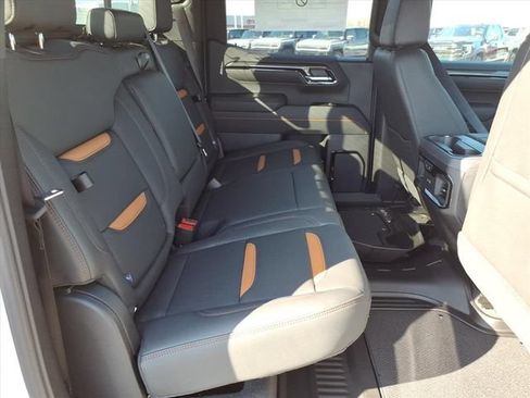 New 2026 GMC Sierra 1500 AT4 w/ AT4 Premium Package AWD/4WD image 22