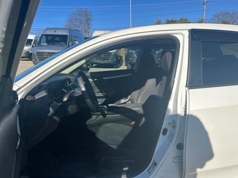 Used 2017 Honda Civic EX image 9