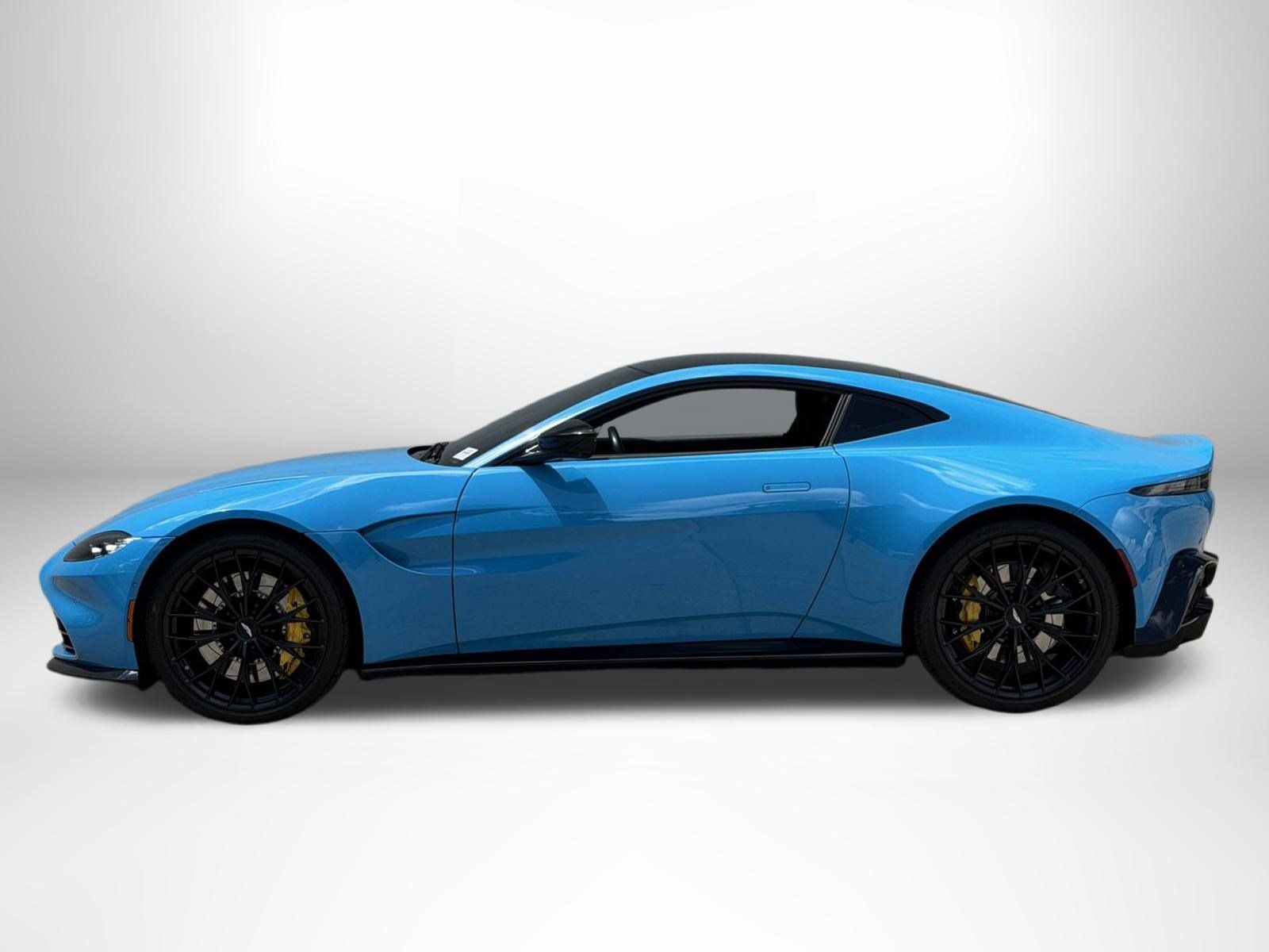 Used 2023 Aston Martin V8 Vantage Coupe RWD image 17
