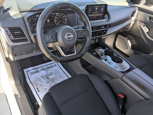 Used 2024 Nissan Rogue S image 10