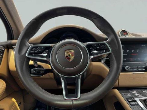 Used 2017 Porsche Macan Turbo AWD/4WD image 29