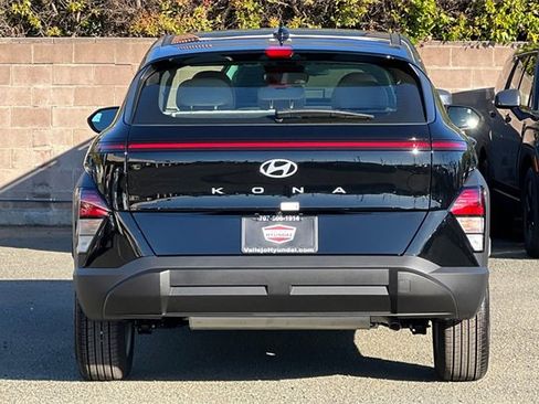 New 2026 Hyundai Kona SE image 7