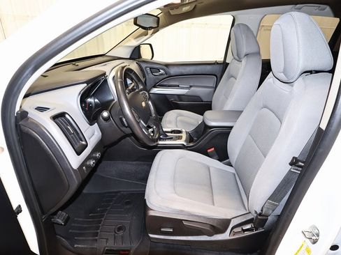 Used 2019 Chevrolet Colorado LT image 13