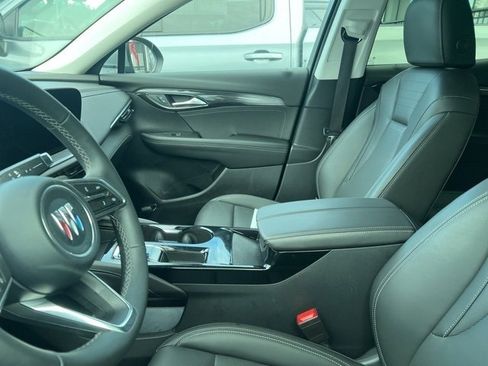 Used 2025 Buick Envision Preferred image 7
