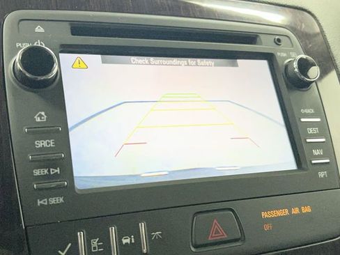 Used 2015 Chevrolet Traverse LT image 15