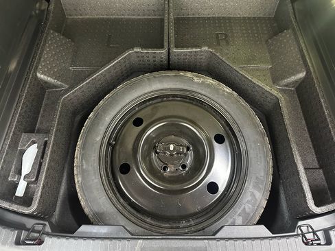 Used 2015 Ford Edge SEL w/ Equipment Group 201A image 34