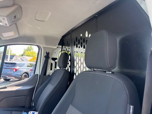Used 2025 Ford Transit 250 Low Roof w/ Exterior Upgrade Package RWD image 30