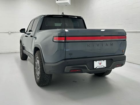 Used 2026 Rivian R1T Premium Quad AWD/4WD image 8