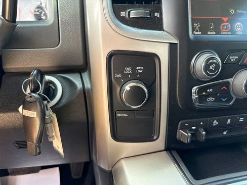 Used 2017 RAM 2500 Big Horn w/ Sport Appearance Group AWD/4WD image 35